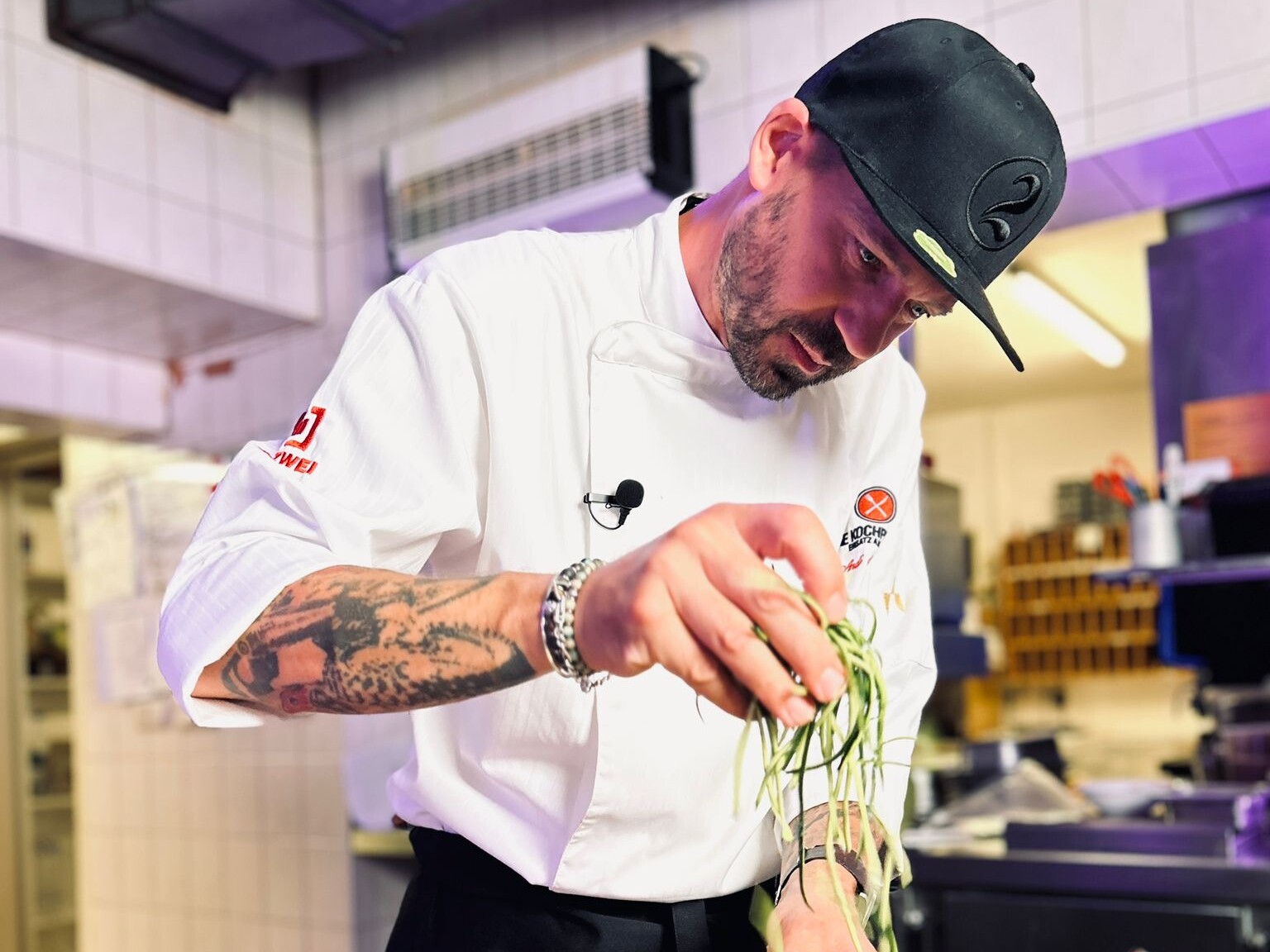 Spannendes Projekt mit Bierbichler: Der Austausch mit den Kunden ist für Schweiger genauso wichtig wie das Vermitteln handwerklicher Qualität. Spannendes Projekt mit Bierbichler: Der Austausch mit den Kunden ist für Schweiger genauso wichtig wie das Vermitteln handwerklicher Qualität.